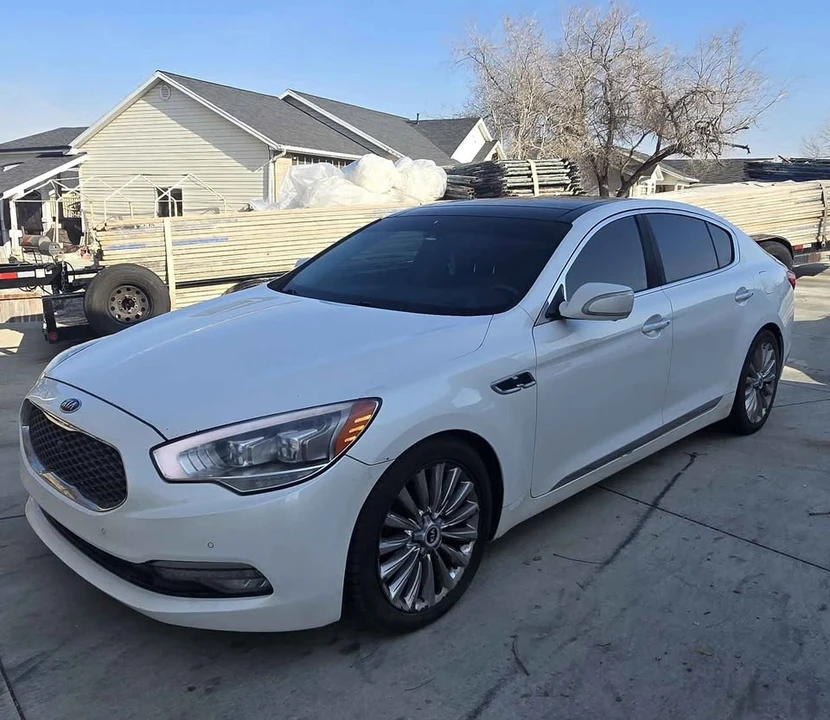 2015 Kia K900 - Image 2 of 13