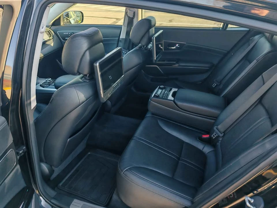 2015 Kia K900 - Image 8 of 20