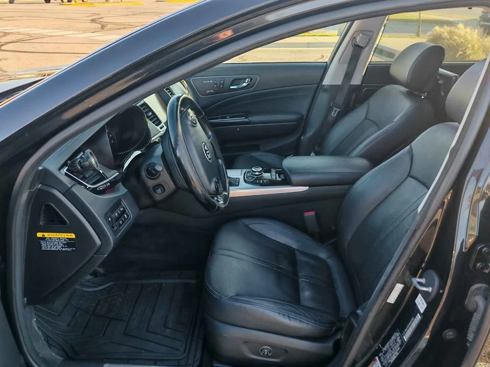 2015 Kia K900 - Image 13 of 20