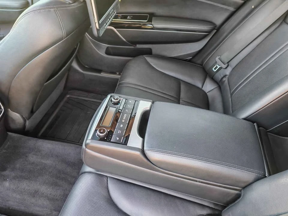 2015 Kia K900 - Image 9 of 20