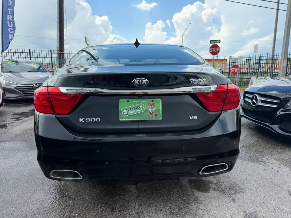 2015 Kia K900 - Image 2 of 17
