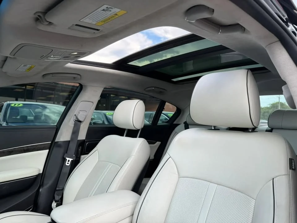 2015 Kia K900 - Image 7 of 17