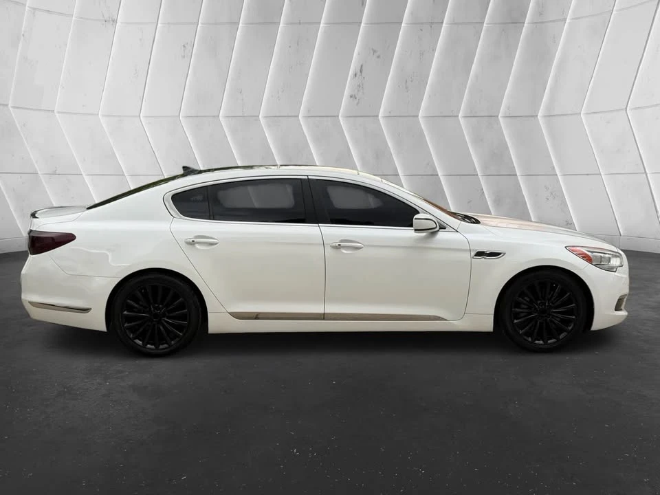 2015 Kia K900 - Image 2 of 20
