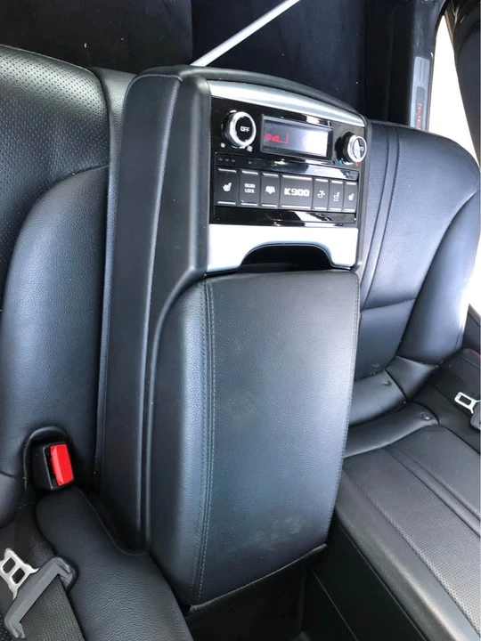 2015 Kia K900 - Image 10 of 20