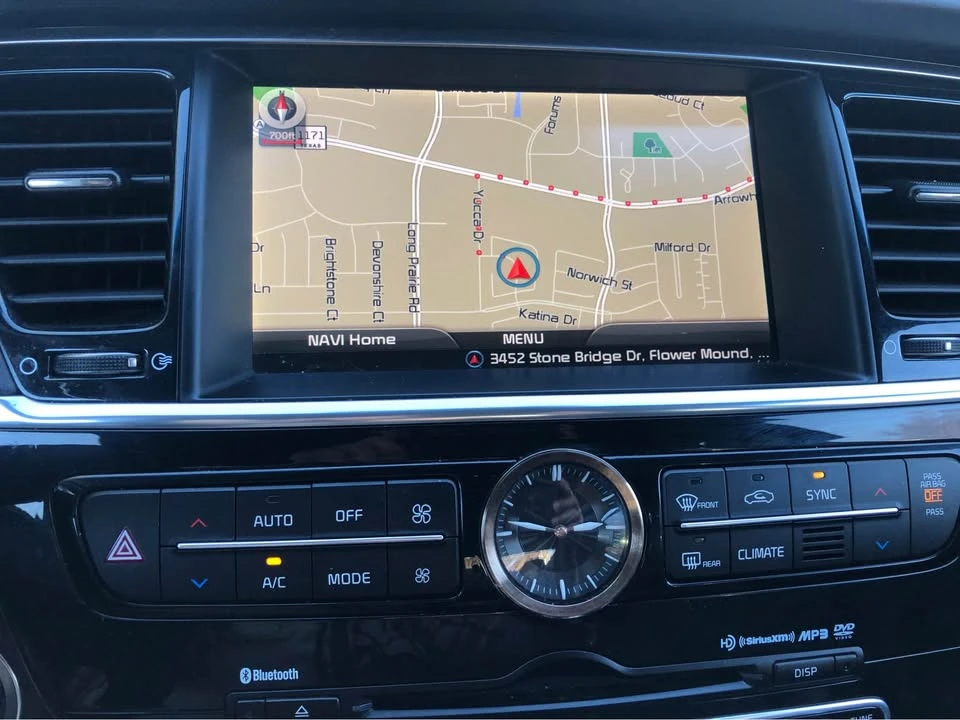 2015 Kia K900 - Image 18 of 20