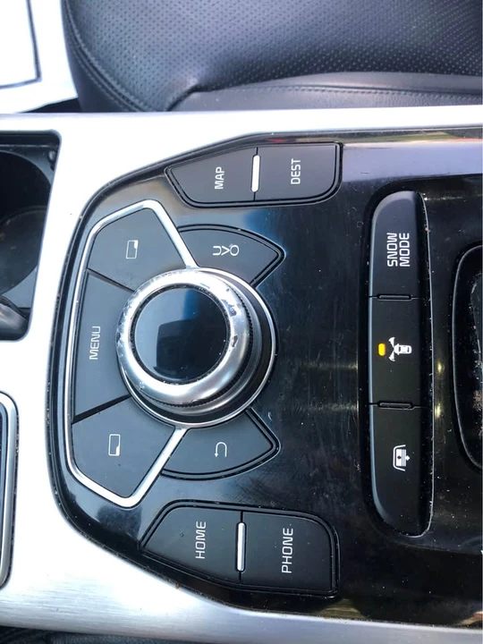 2015 Kia K900 - Image 15 of 20