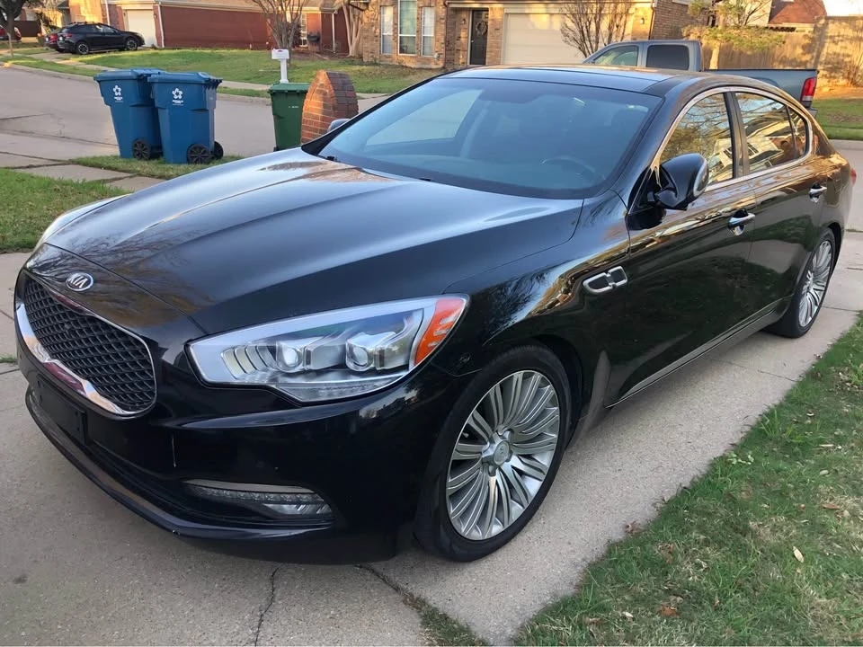 2015 Kia K900 - Image 2 of 20