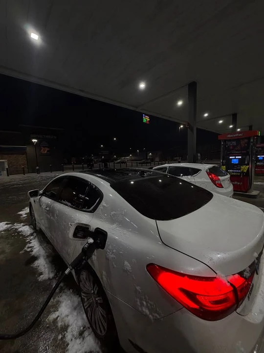 2015 Kia K900 - Image 7 of 10
