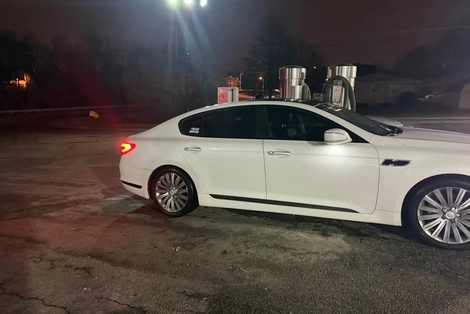 2015 Kia K900 - Image 5 of 10