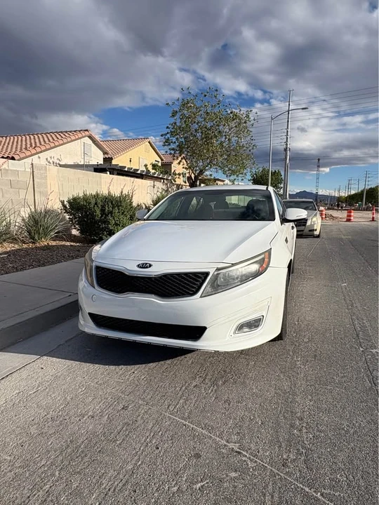 2015 Kia Optima/K5 - Image 2 of 10