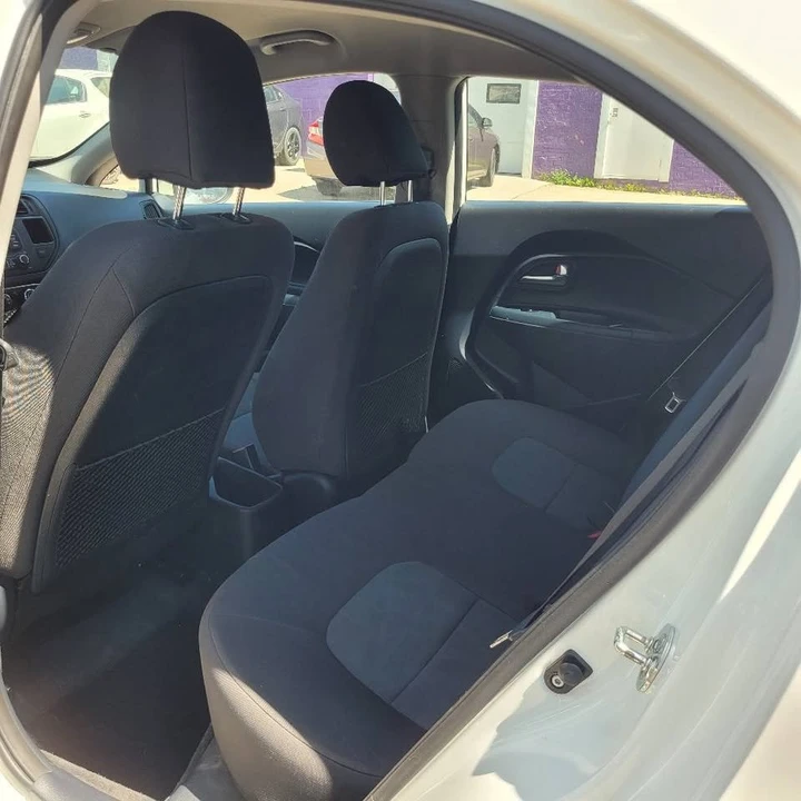 2015 Kia Rio - Image 9 of 11