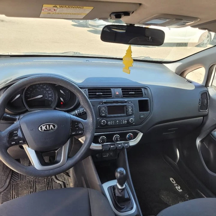 2015 Kia Rio - Image 2 of 11
