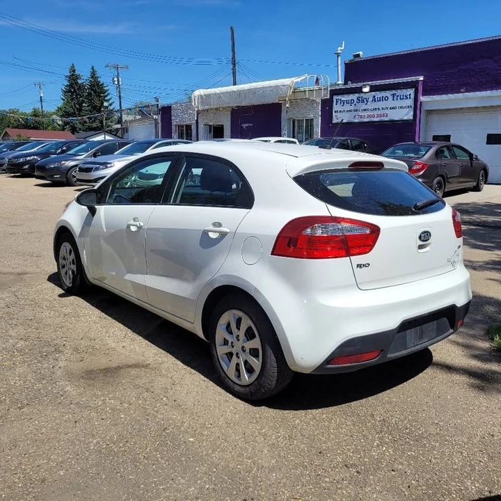 2015 Kia Rio - Image 7 of 11