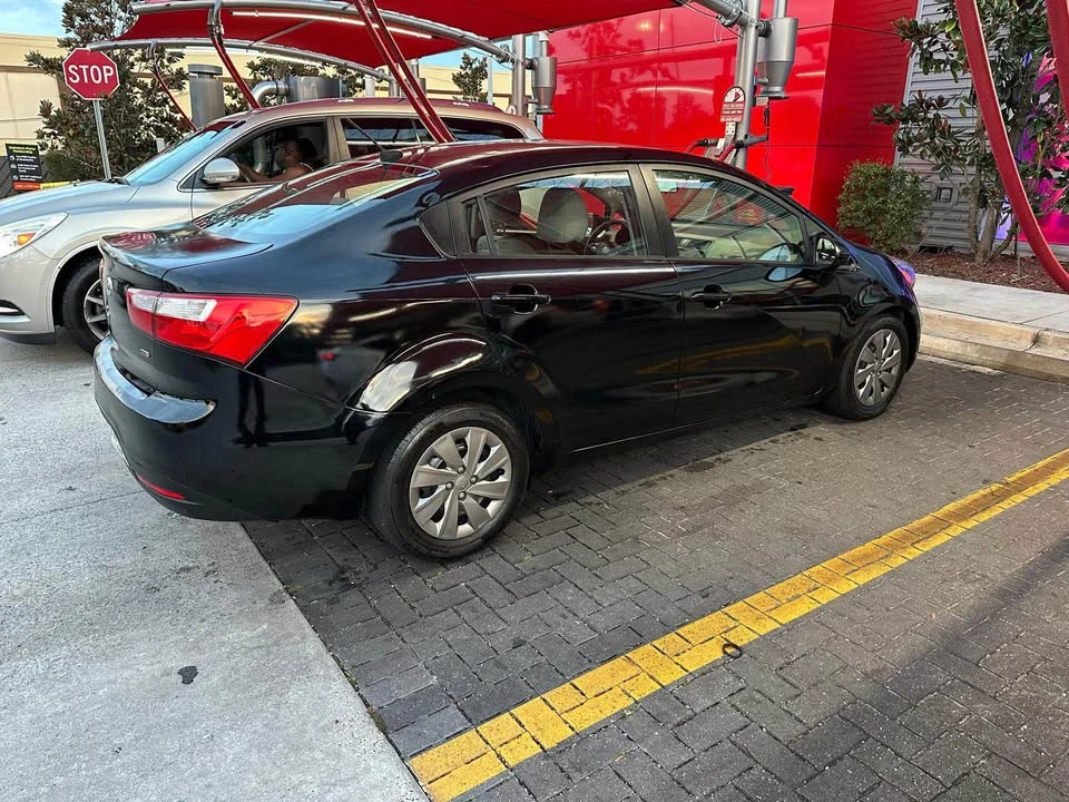 2015 Kia Rio - Image 3 of 9