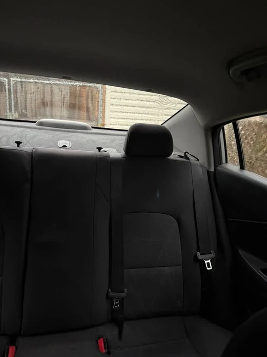 2015 Kia Rio - Image 10 of 13