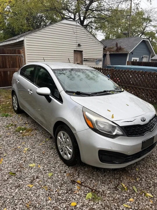 2015 Kia Rio - Image 7 of 13