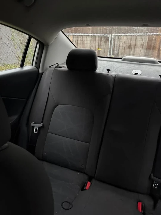 2015 Kia Rio - Image 11 of 13