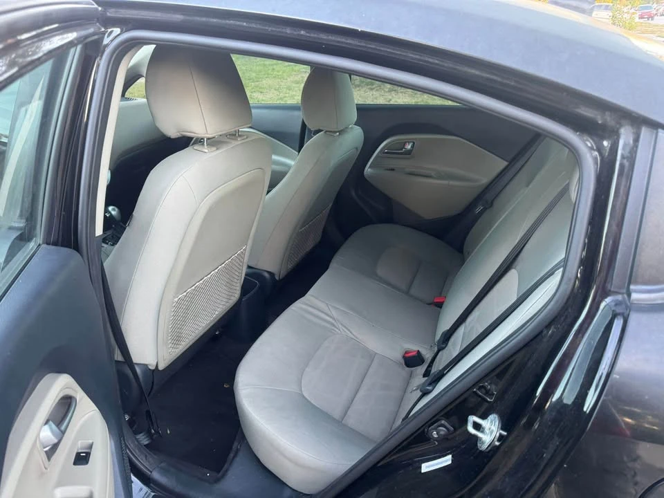 2015 Kia Rio - Image 4 of 6