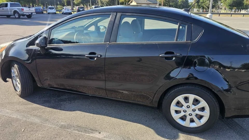 2015 Kia Rio - Image 3 of 6