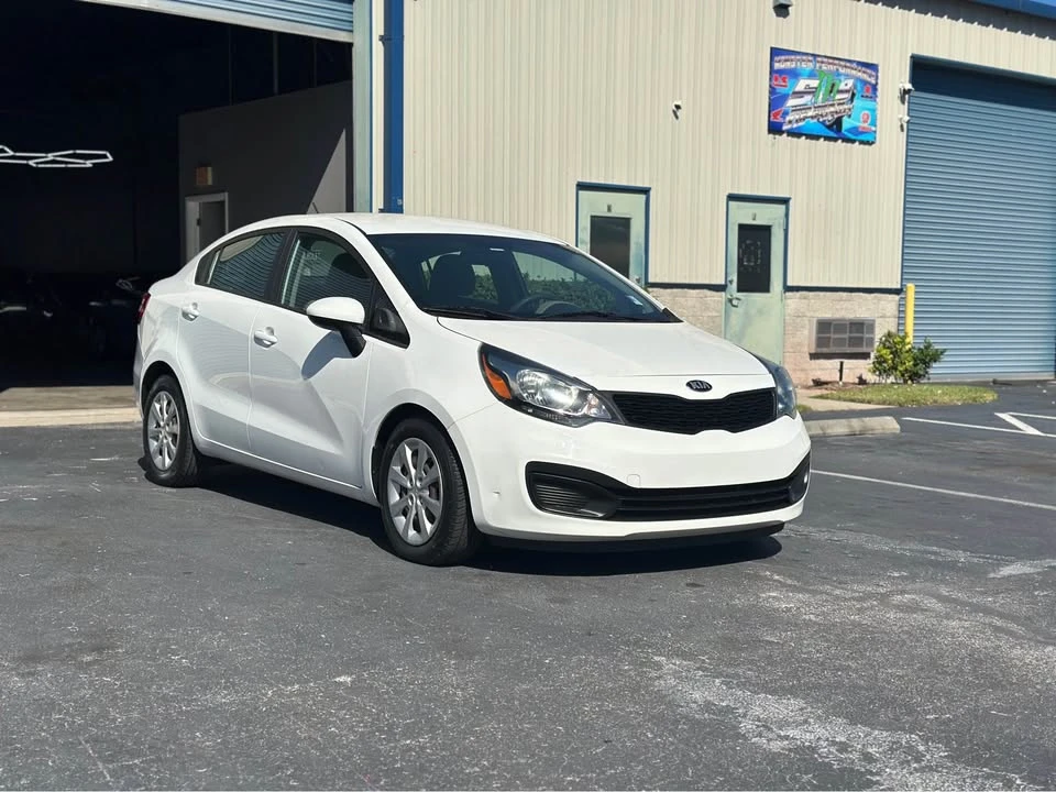 2015 Kia Rio - Image 7 of 11