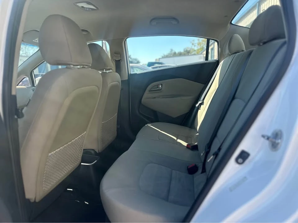 2015 Kia Rio - Image 11 of 11