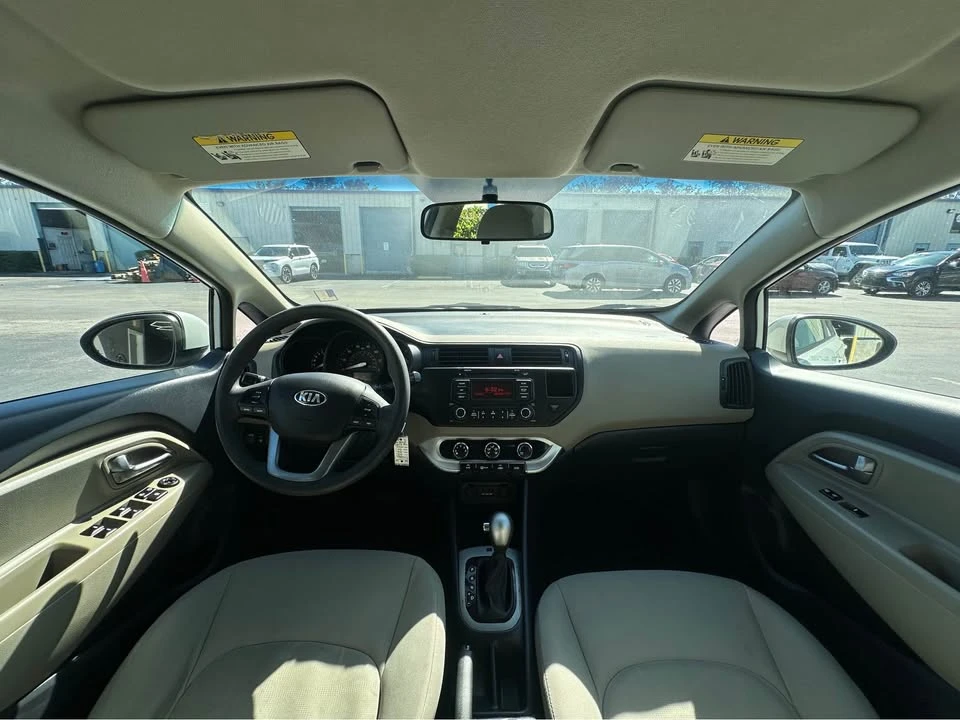 2015 Kia Rio - Image 9 of 11