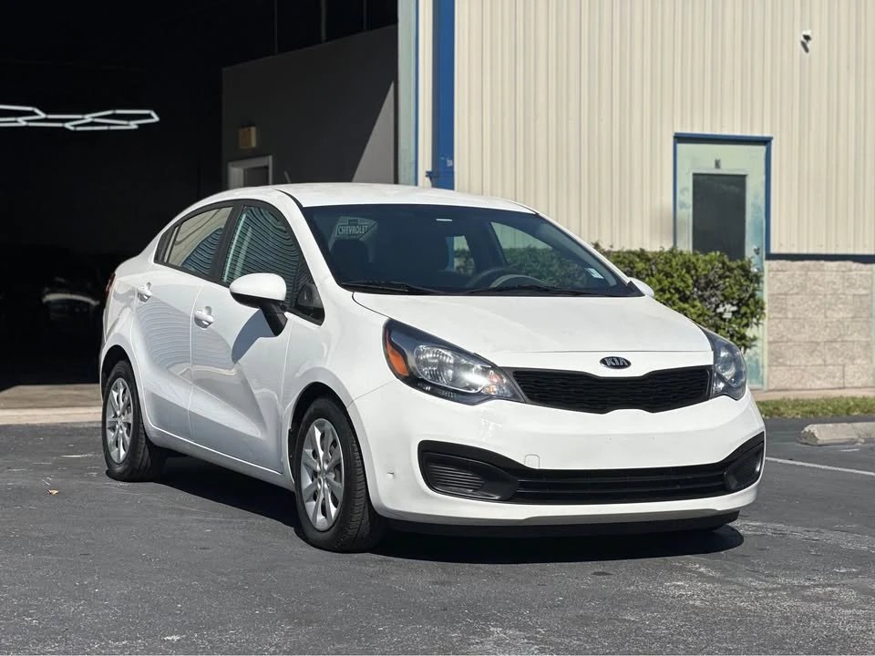 2015 Kia Rio - Image 3 of 11