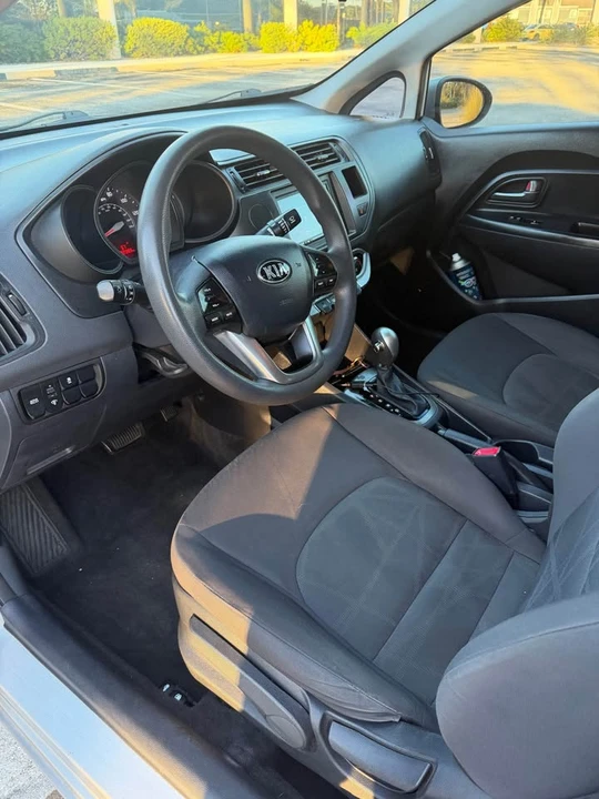 2015 Kia Rio - Image 8 of 14