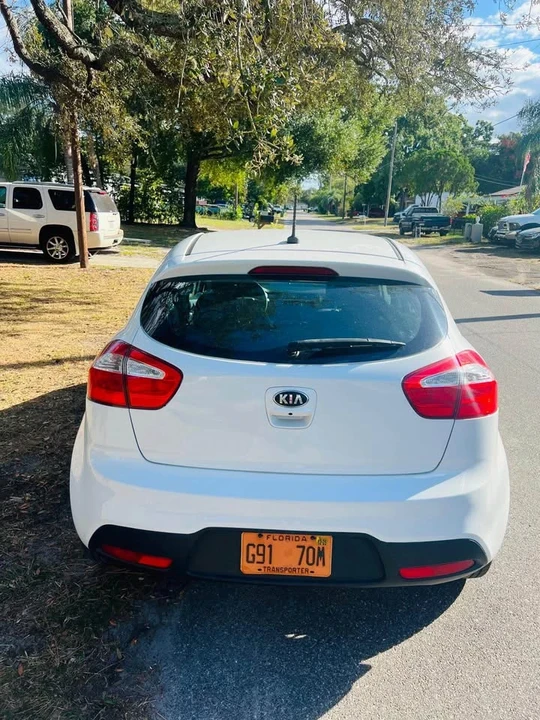 2015 Kia Rio - Image 6 of 14