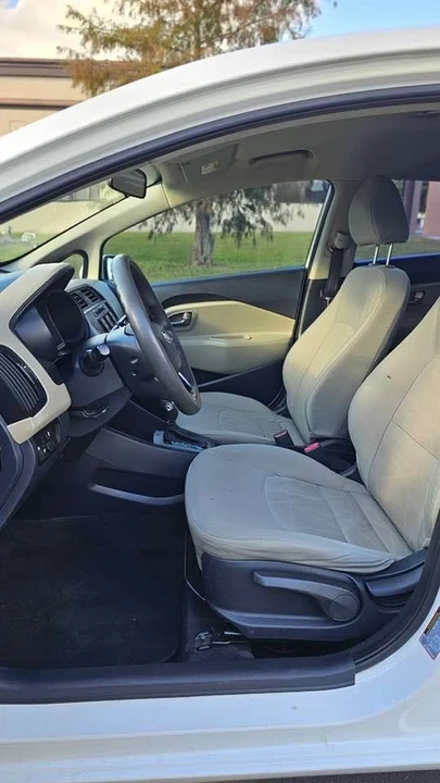 2015 Kia Rio - Image 7 of 10
