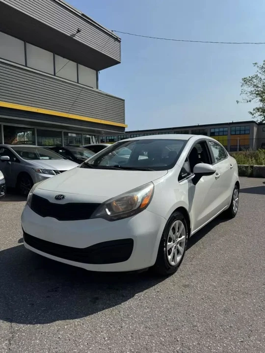 2015 Kia Rio - Image 2 of 15