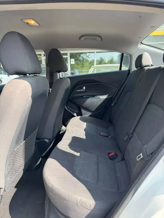 2015 Kia Rio - Image 8 of 15