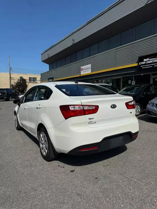 2015 Kia Rio - Image 5 of 15