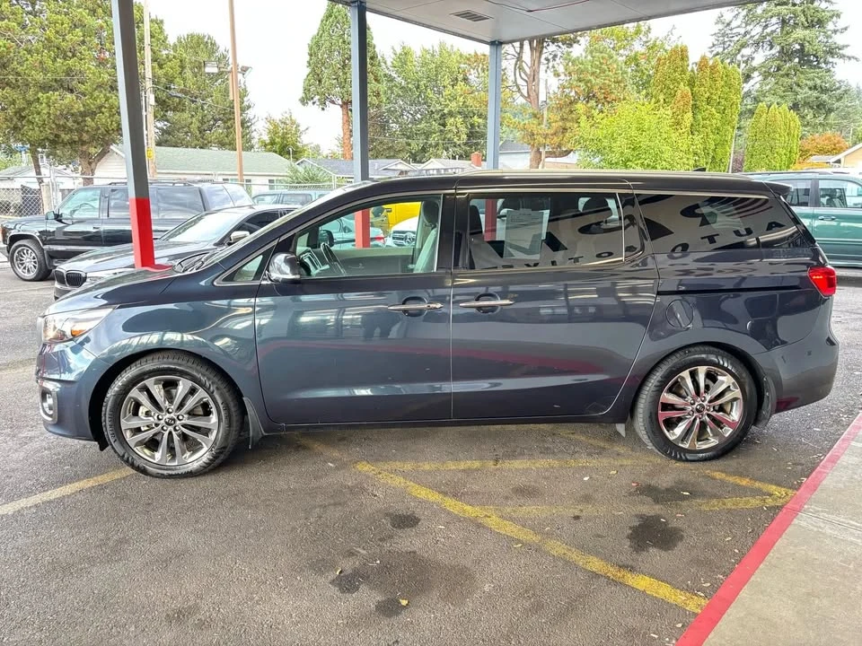 2015 Kia Carnival - Image 3 of 20