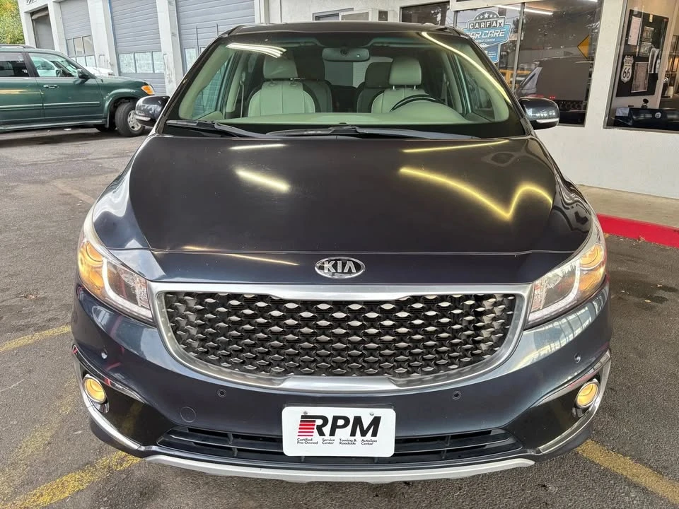 2015 Kia Carnival - Image 2 of 20
