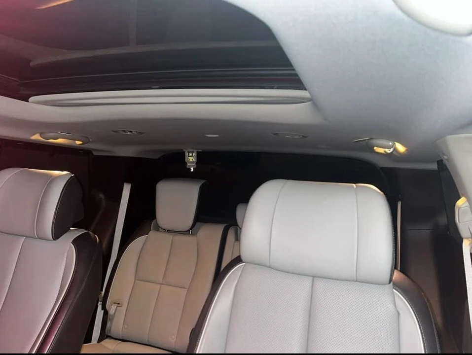 2015 Kia Carnival - Image 9 of 11
