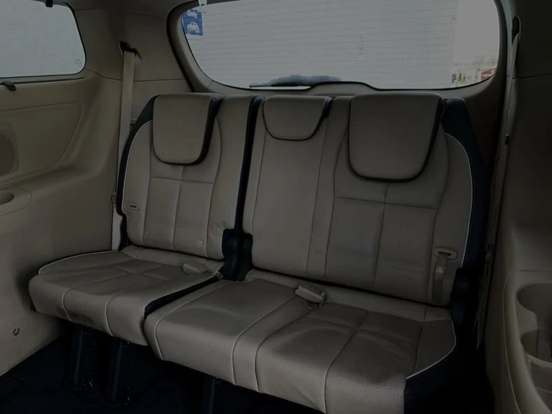 2015 Kia Carnival - Image 17 of 17