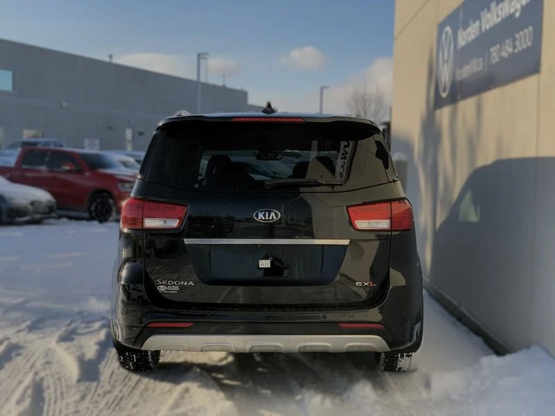 2015 Kia Carnival - Image 5 of 17