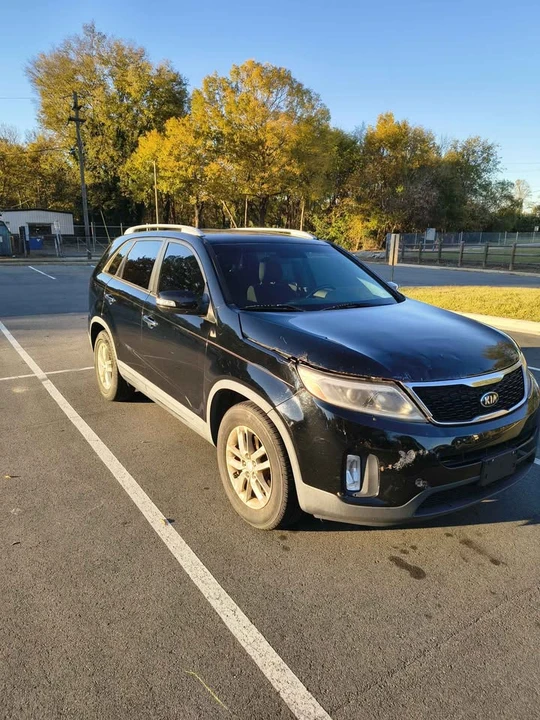 2015 Kia Sorento - Image 3 of 15
