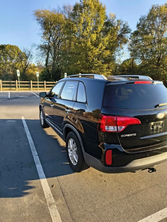 2015 Kia Sorento - Image 6 of 15