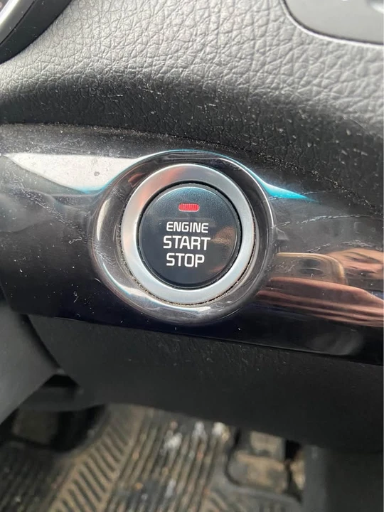 2015 Kia Sorento - Image 11 of 12