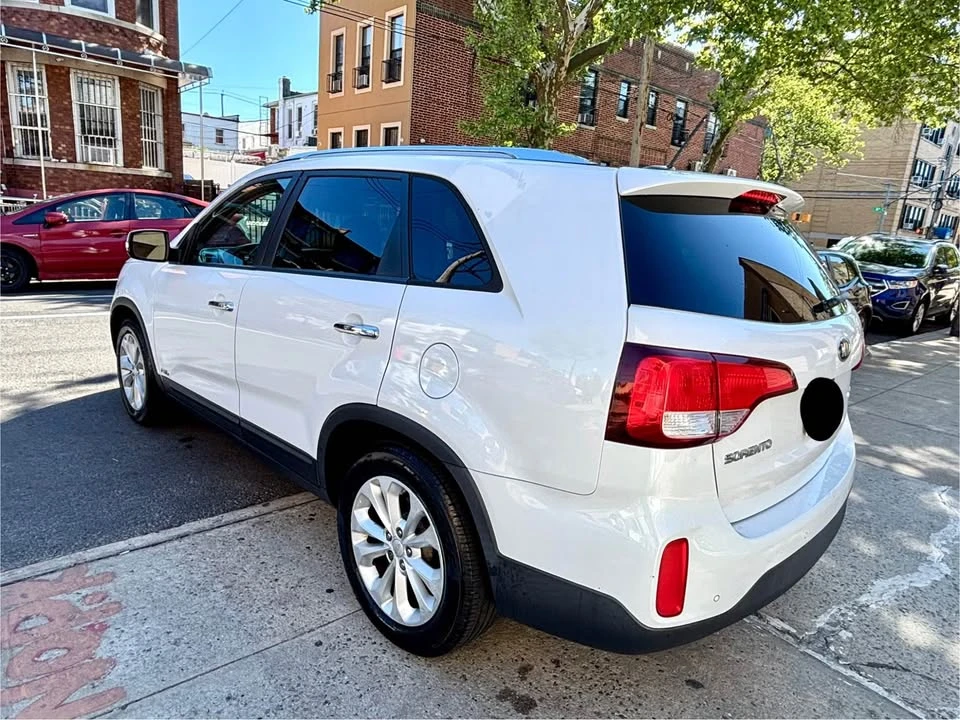 2015 Kia Sorento - Image 3 of 13