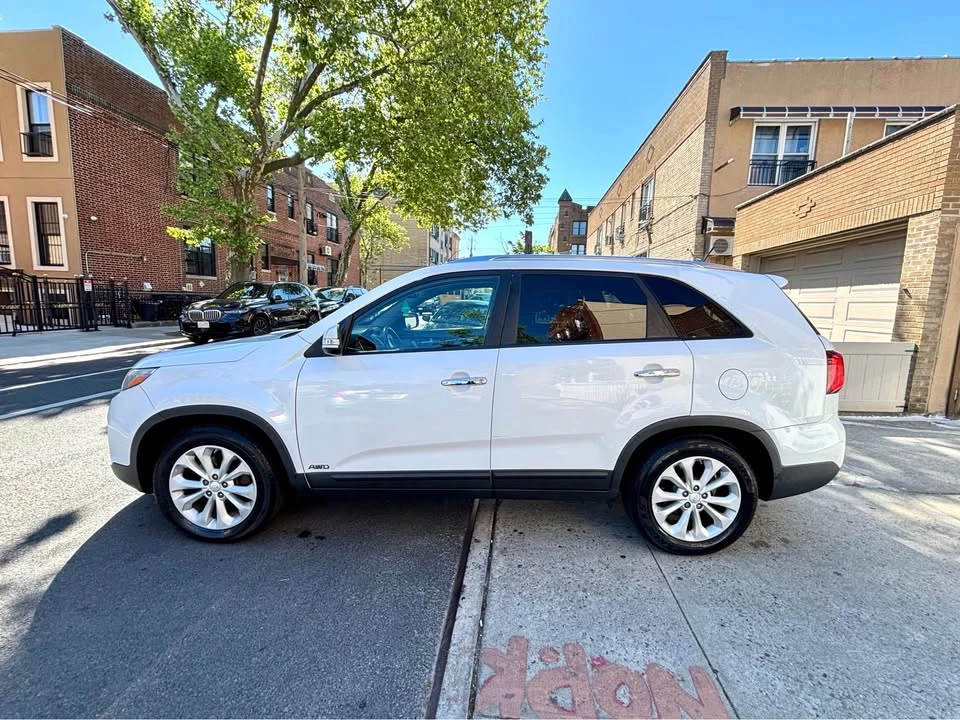 2015 Kia Sorento - Image 4 of 13