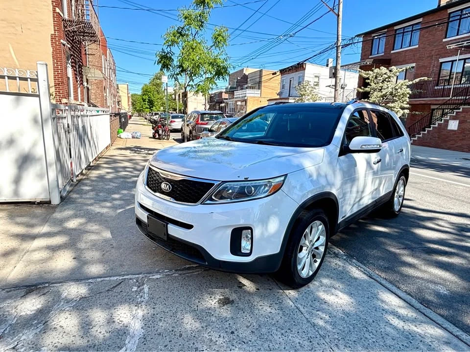 2015 Kia Sorento - Image 5 of 13