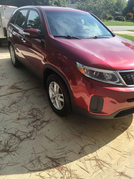 2015 Kia Sorento - Image 2 of 2