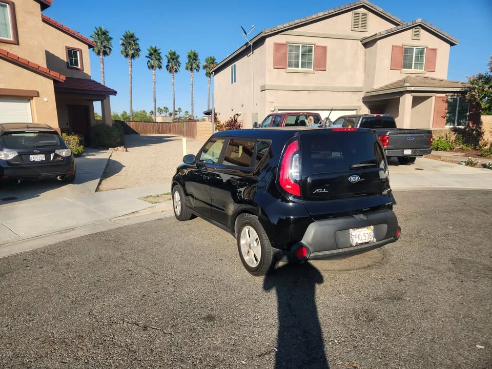 2015 Kia Soul - Image 8 of 12