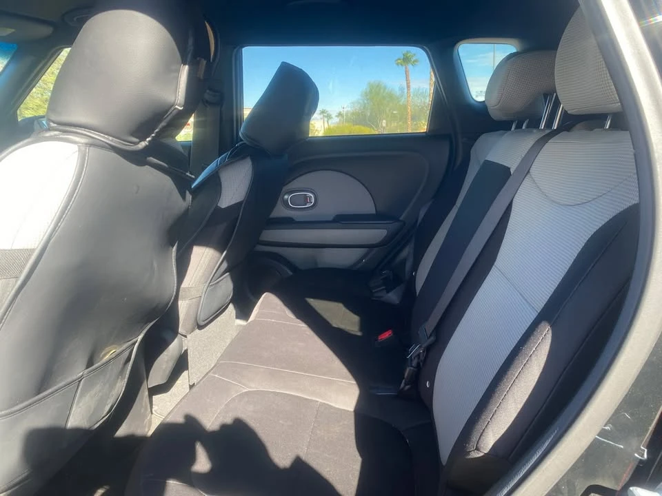 2015 Kia Soul - Image 11 of 12