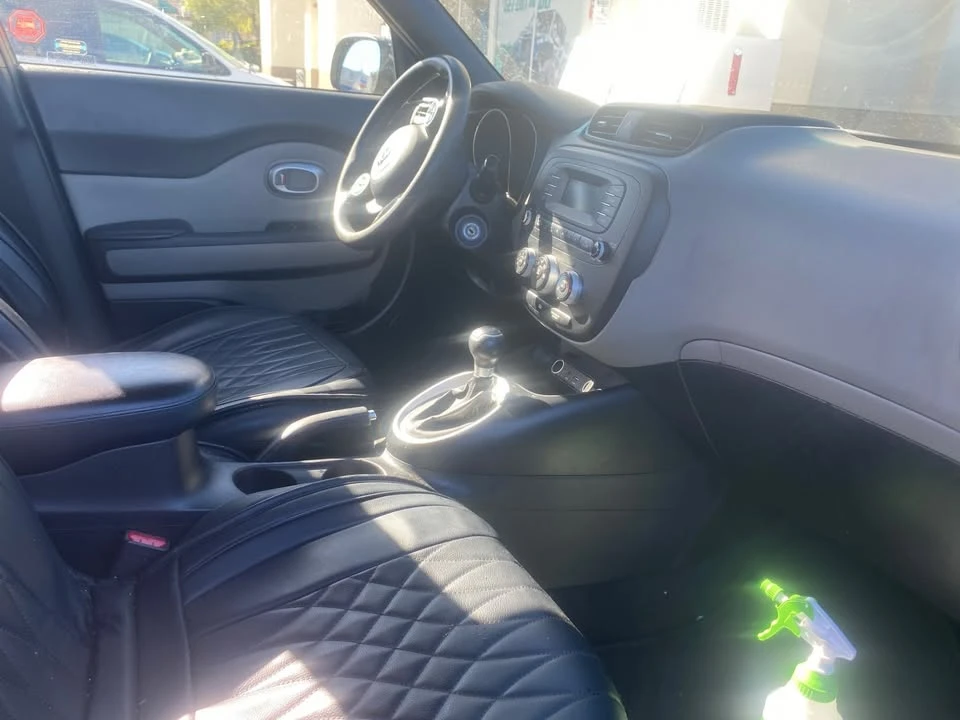 2015 Kia Soul - Image 10 of 12