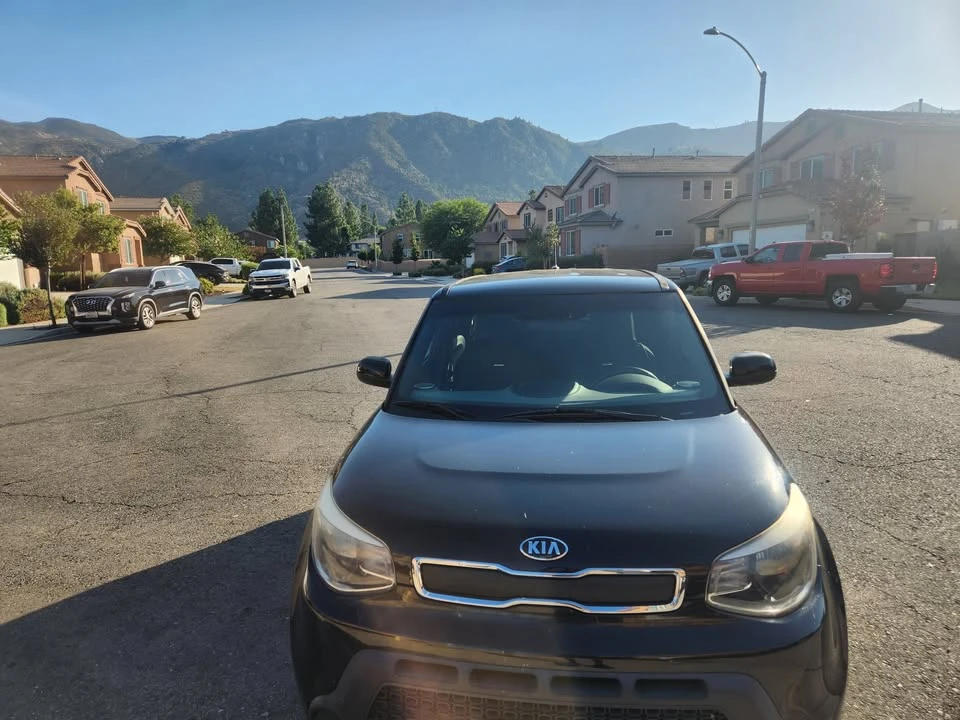 2015 Kia Soul - Image 2 of 12