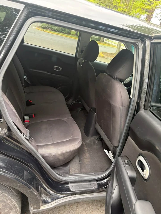 2015 Kia Soul - Image 8 of 14